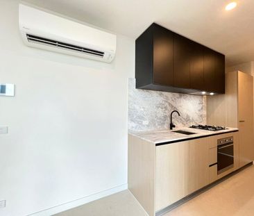 Modern One Bedroom Apartment For Rent - Photo 4