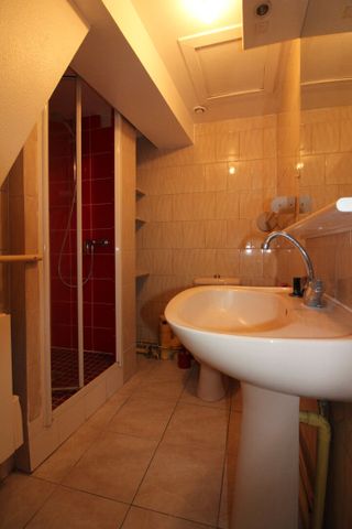 Location Appartement 2 pièces 28m² - Photo 2