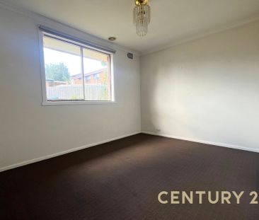 Easy Living in a Prime Location - Photo 2