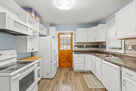 For Lease - 32 Page Street, St. Catharines, Ontario - Photo 3