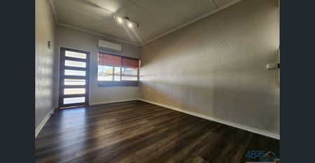 Stylish Two Bedroom Unit - Photo 2