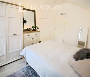 1 bedroom house to rent - Photo 2