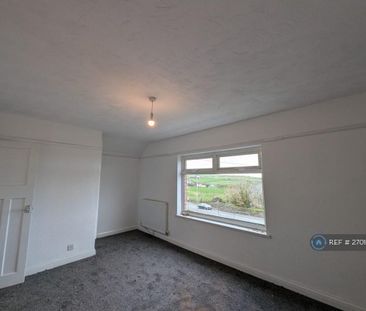 2 bedroom semi-detached house to rent - Photo 3
