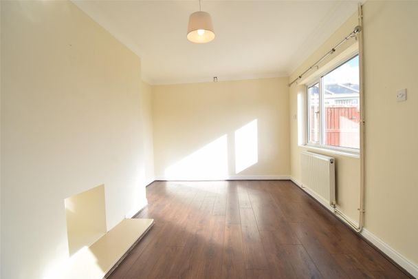 Swaith Avenue, Doncaster - Photo 1
