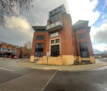 Clarence Street, Swindon - Photo 6