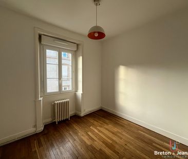 Location Appartement 4 pièces 82m² - Photo 3