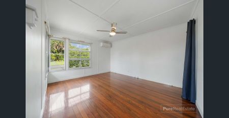 Elevated Charm on 655 m² in Leafy Stafford Heights - Photo 4