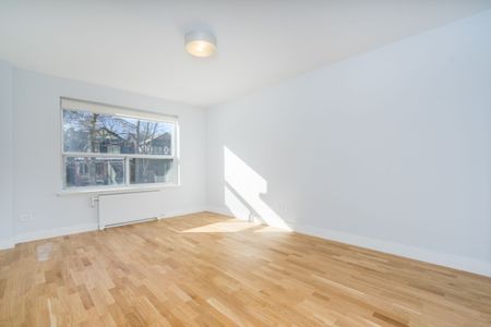 111 Lawton Boulevard - Photo 2