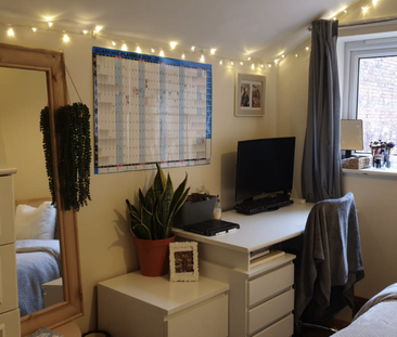 2 bedroom flat to rent - Photo 3 | Rentumo