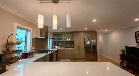 Family Home in Karaka Harbourside - Photo 4