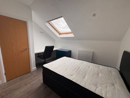 Cyprian House, Monthermer road, Monthermer Road - Photo 2