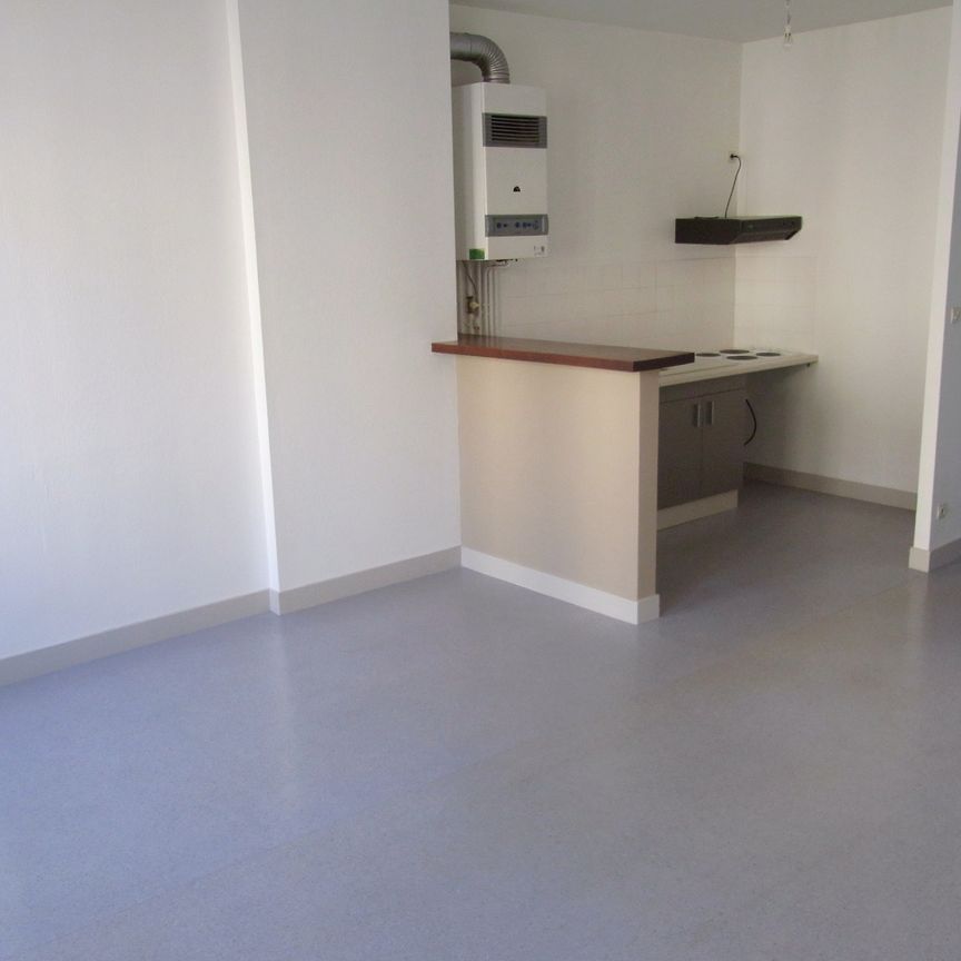 Location Appartement 2 pièces 52m² MARMANDE 47200 - Photo 1