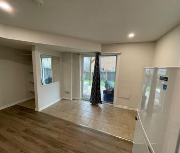 For Lease - 379 Kwapis Boulevard Unit# Bsmnt, Newmarket, Ontario - Photo 1