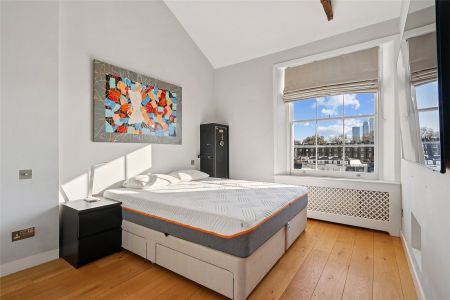 Eccleston Square, London, SW1V flat - penthouse to rent - Photo 4