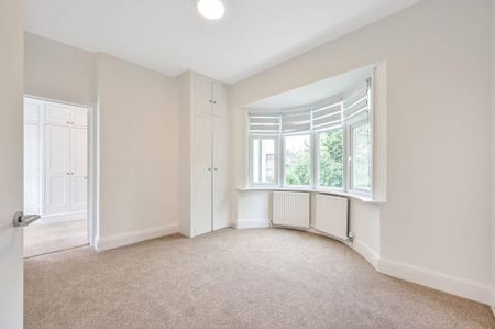 5 bedroom detached house to rent - Photo 3