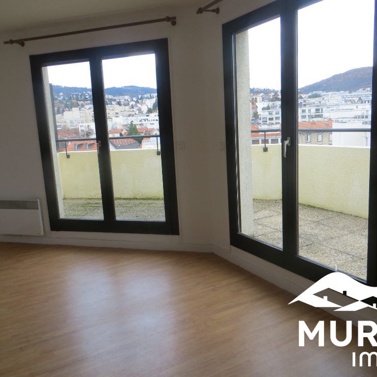 Location Appartement 1 pièce 29m² CHAMALIERES 63400 - Photo 1
