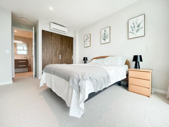 Immaculately presented apartment with stunning ... - Photo 1