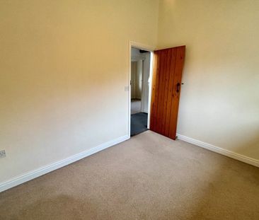 Winsford, Darnhall - Photo 3