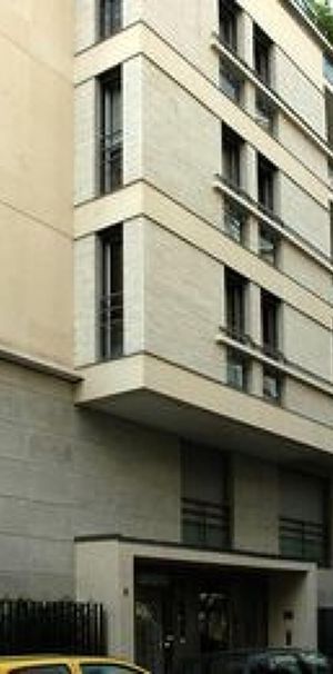 location Appartement T3 DE 68.5m² À PARIS - Photo 1