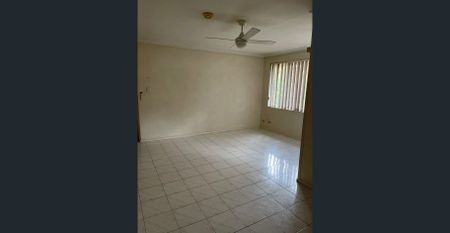 NARWEE - 2 BEDROOM UNIT WITH LUG CLOSE TO STATION - Photo 2