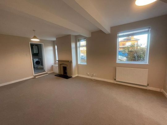 3 bedroom end of terrace house to rent - Photo 1