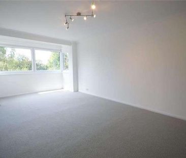 Trent Court, New Wanstead, Wanstead, E11 - Photo 2