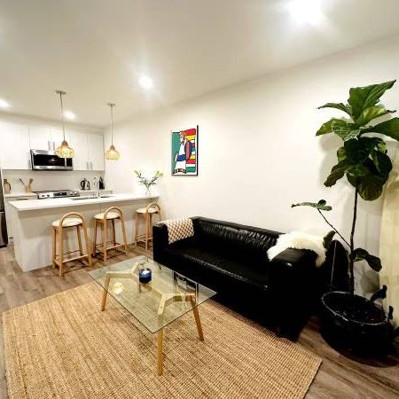 Short term furnished rental - Photo 1