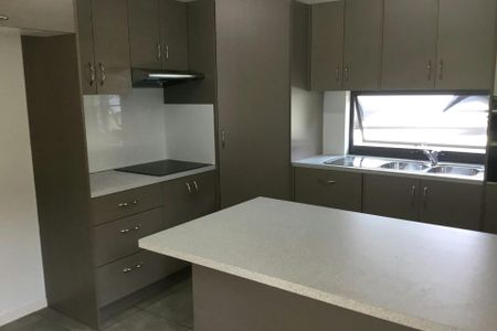 UNIT FOR LEASE - Photo 5