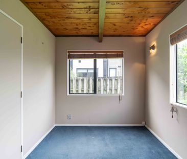 Three Bedroom Oasis - Photo 5