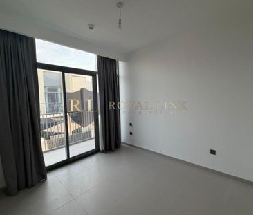 NEXT TO AMENITIES 3BED+MAID LANDSCAPED - Photo 4