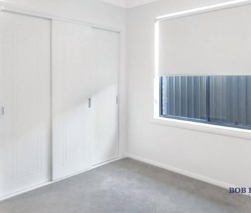 Tucked-Away Modern 3-Bedroom Home in Southlakes Estate - Photo 2
