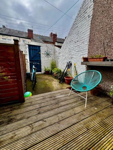 2 bedroom flat to rent - Photo 3