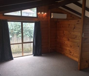 Great family home, quality Lockwood home, open plan lounge, kitchen... - Photo 3