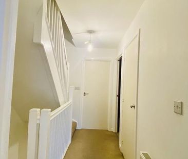 5 bedroom terraced house to rent - Photo 2