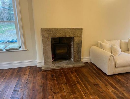 3 Bedroom Apartment To Let - Photo 1