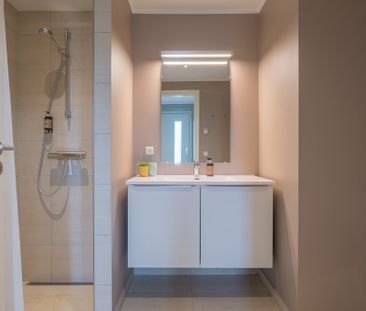 Møbleret 3-værelses lejlighed med altan - Photo 1