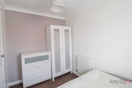 Ringwood Grove, Sothall, S20 - Photo 5