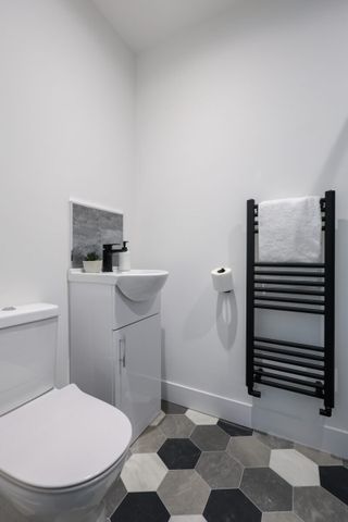 Somers Close #4 - Photo 4