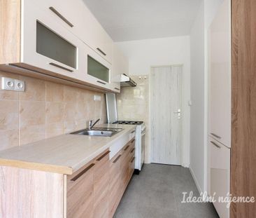 Pronájem bytuRenting an apartment 3+1, 73 m2 - Fotografie 2