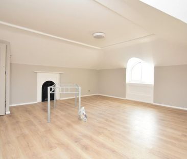 4 bedroom flat to rent - Photo 5