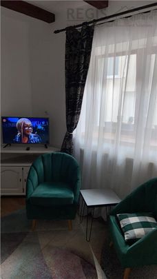 Garsoniera cocheta cu gradina in Centrul Istoric - Photo 1