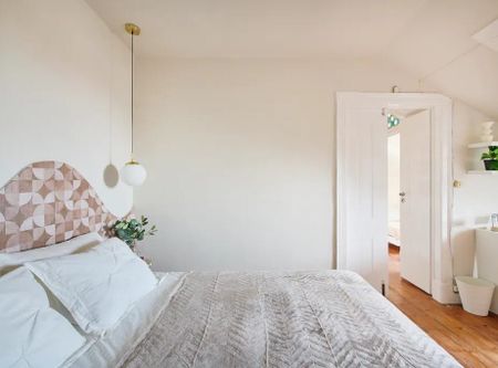 Largo Vitorino Damásio, Lisbon, Lisbon 1200-872 - Photo 4