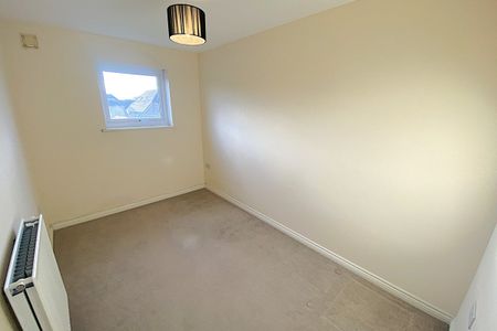 Long Down Avenue - Photo 2