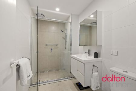 Modern Living - Photo 4