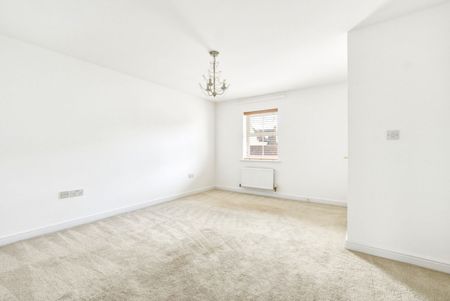 4 Bedroom Detached House To Rent - Photo 2