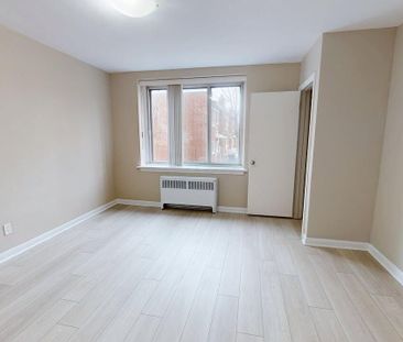 1073 Hollington St, Carlington, Ottawa, ON - Photo 3