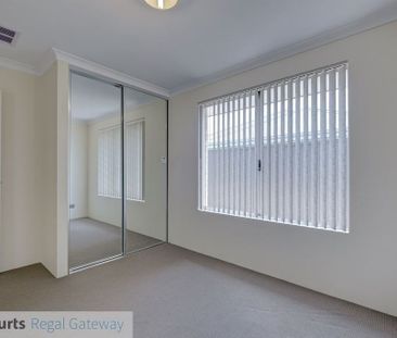 10 Massicot Road, TREEBY WA 6164 - Photo 2