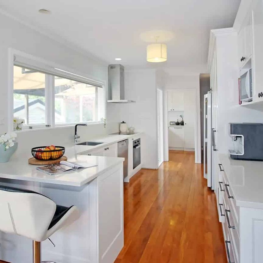 Spacious 3-Bedroom home with bonus rumpus/office - Photo 1