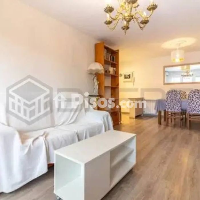 Piso en alquiler en Lucero - Photo 1