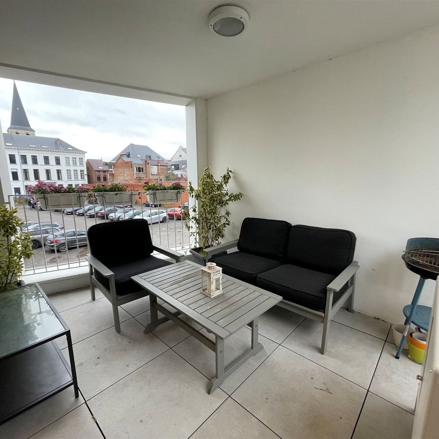 Unieke woning met 3 slaapkamers, terras en zicht op de kathedraal! - Foto 1